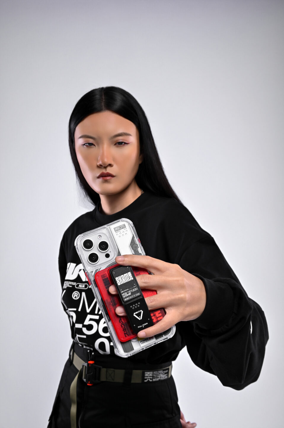 MIRAGE/56 - Magnetic Card Holder with Grip Stand - Skinarma Indonesia